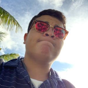 Meet your Posher, Daniel